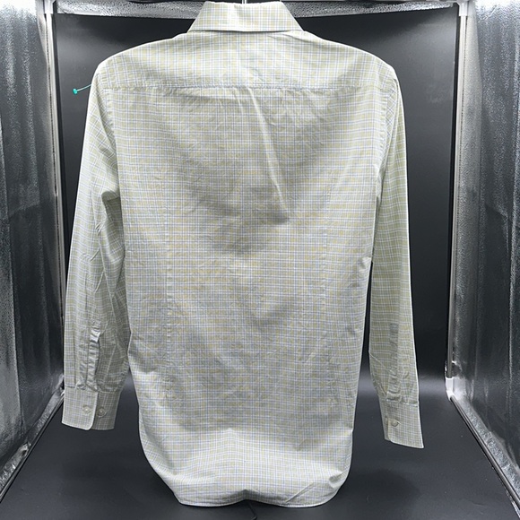 Hugo Boss Sharp Fit button down shirt. Size 15.5. Mens. Worn once, Like new!! - Picture 3 of 5